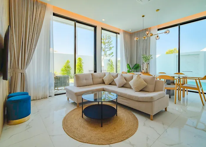 Bangtao Luxury Pool Villa - Prymasola