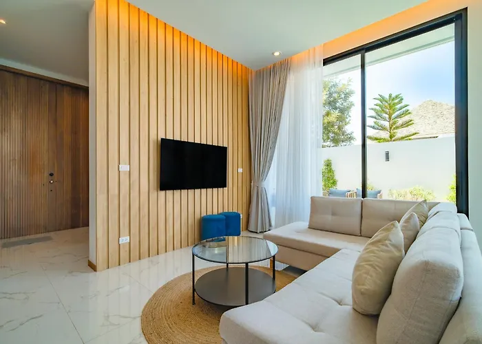Bangtao Luxury Pool Villa - Prymasola