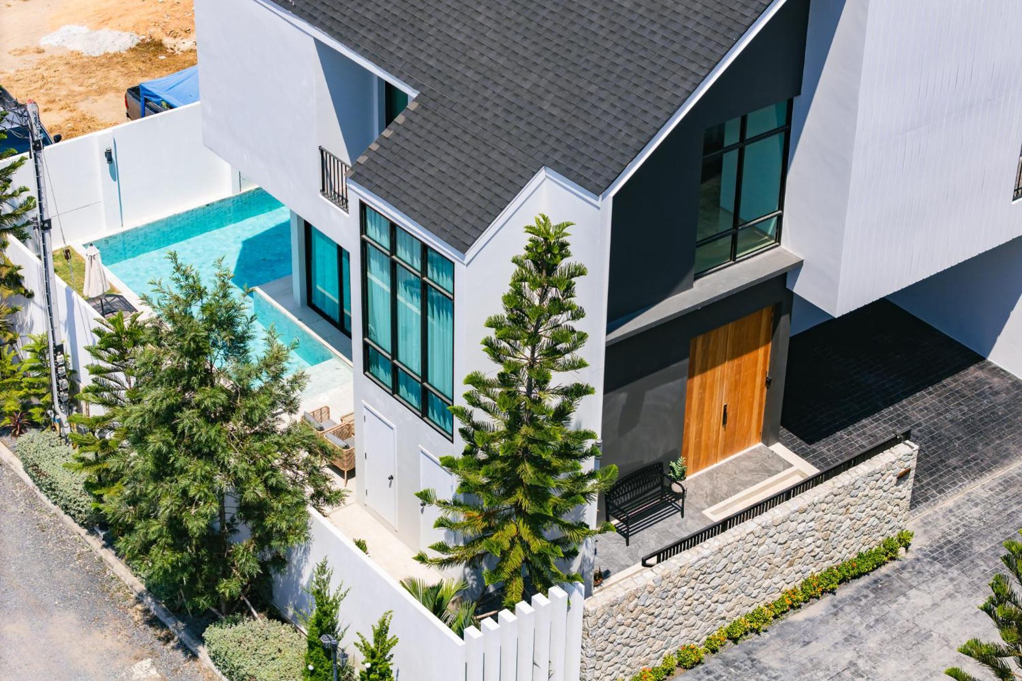 Bangtao Luxury Pool - Prymasola Phuket