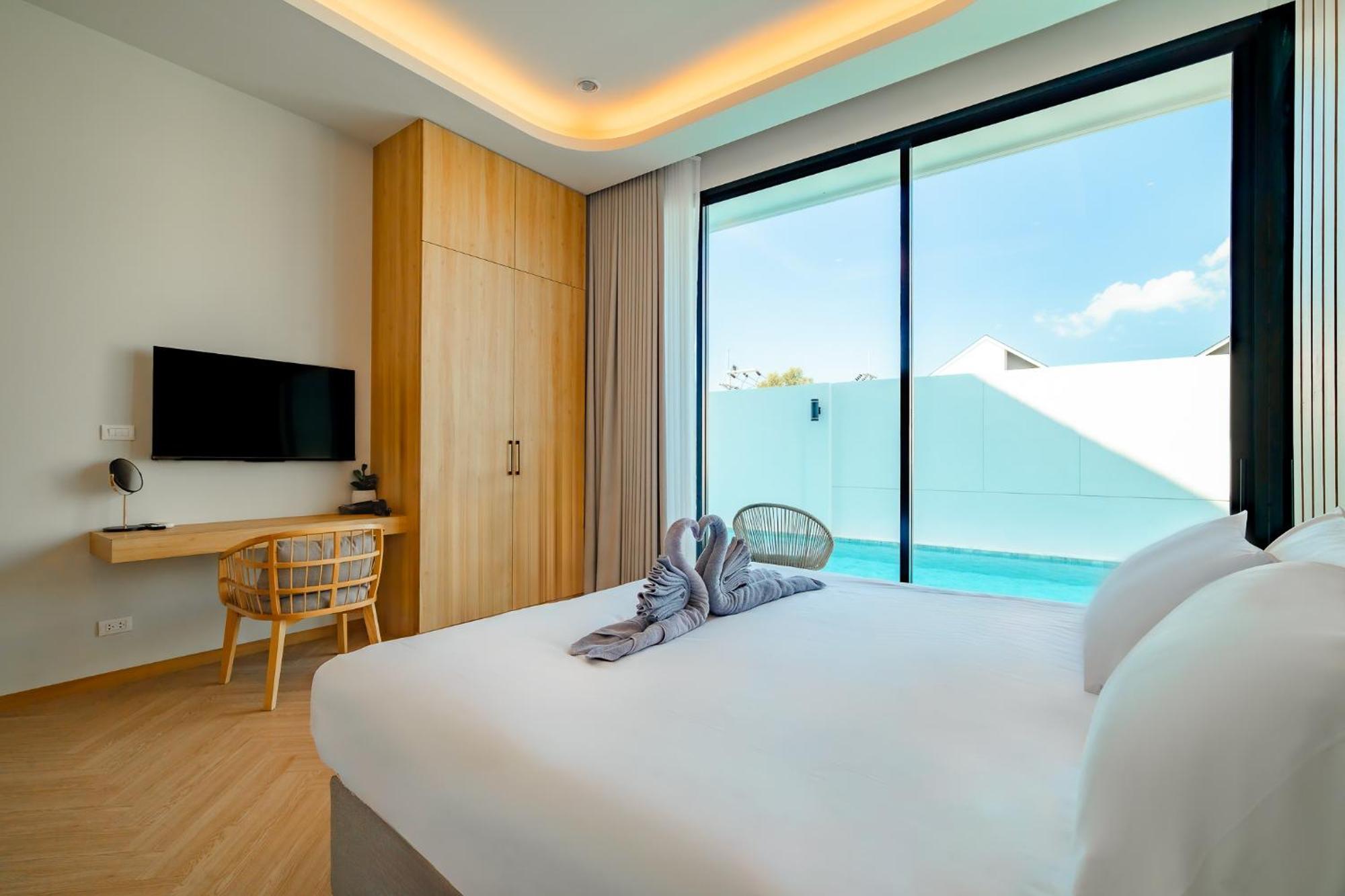 Bangtao Luxury Pool - Prymasola Phuket